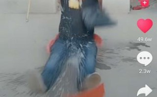 和标签
和标签是淘宝短视频引流的重要因素。卖家需要为视频制定吸引人的标题，同时选择合适的标签，提高视频被搜索和推荐的概率。此外，标题和标签中合理使用关键词，有助于提高视频的曝光率