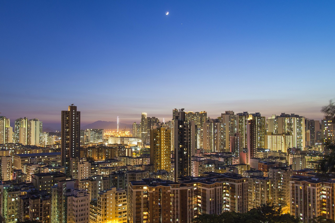 中国特别难赚钱的城市排行榜2025特别新排名前十名分析