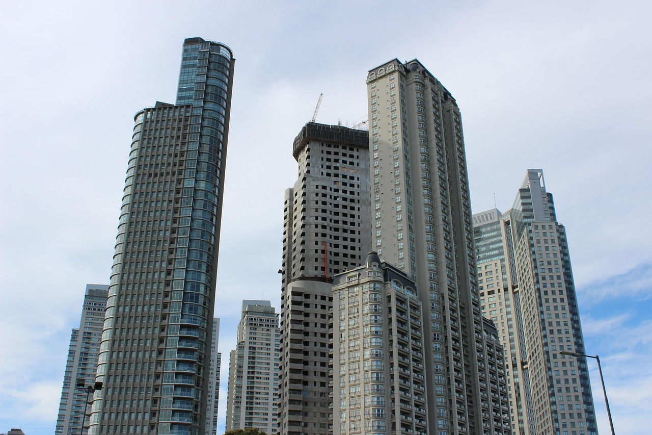 中国房价排名前十城市2025年排名前十名榜单出炉