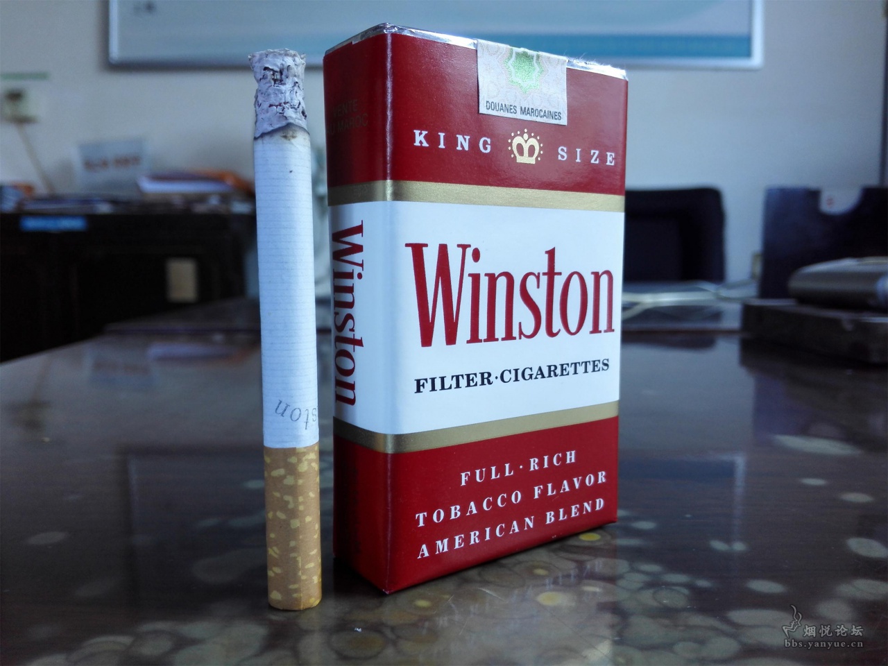 完税版摩洛哥软红云丝顿香烟口感分析